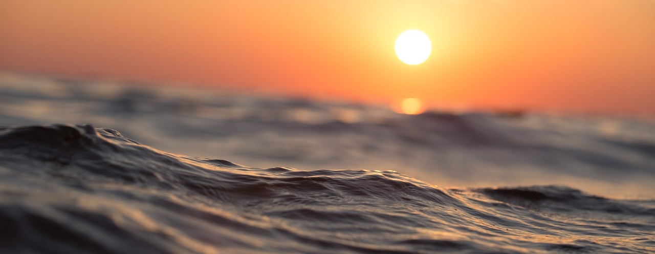 夕焼け海