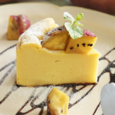 紅あずまのチーズケーキ