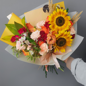 オレンジバラの花束