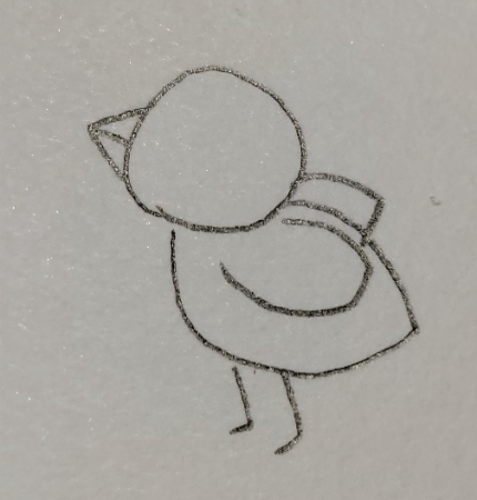 ここから、顔部分を描いていきます。まず最初に、顔の中心位置よりやや下に鳥のくちばしを描きます。